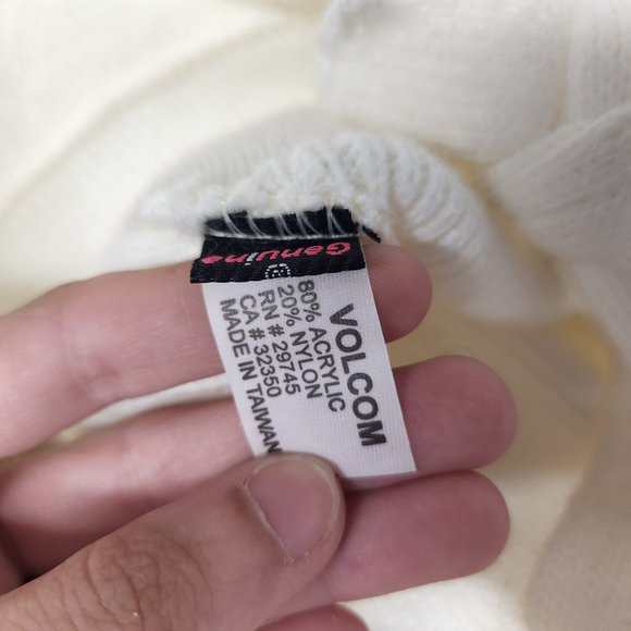 Volcom Womens Ivory White OS Knit Beanie Tie Side Cap Hat Warm Outdoors Ski - Picture 4 of 4